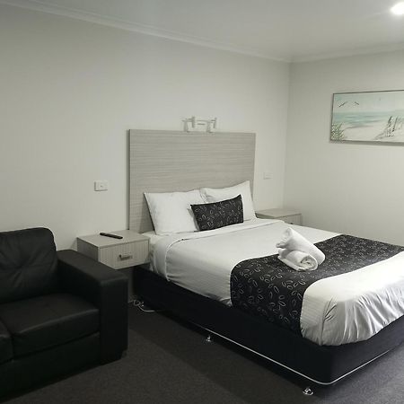 Big Valley Lakeside Paradise Motor Inn Shepparton Ngoại thất bức ảnh