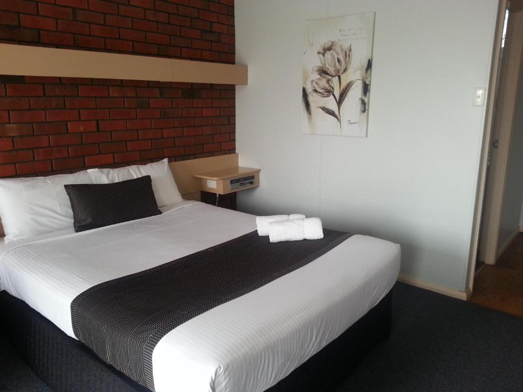 Big Valley Lakeside Paradise Motor Inn Shepparton Phòng bức ảnh
