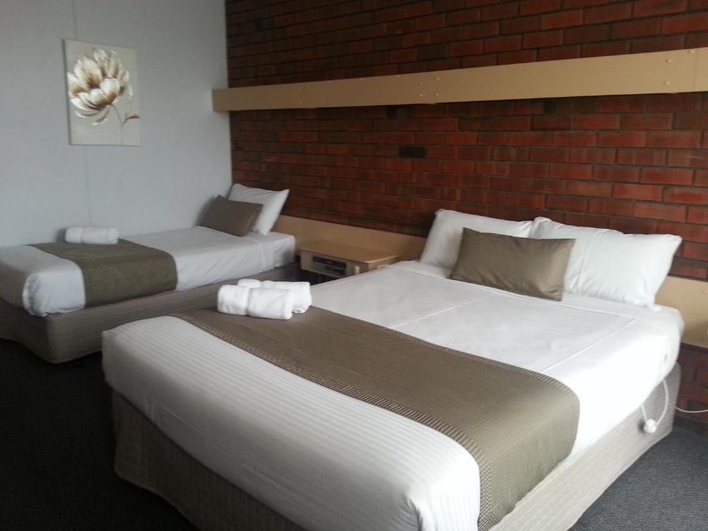 Big Valley Lakeside Paradise Motor Inn Shepparton Phòng bức ảnh
