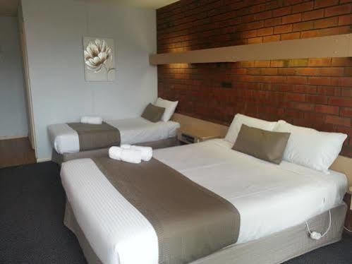 Big Valley Lakeside Paradise Motor Inn Shepparton Ngoại thất bức ảnh